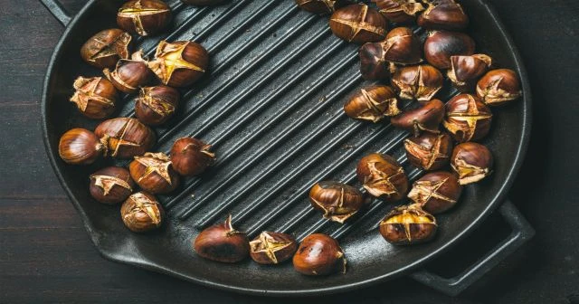 kestanenın en lezzetlı halı firinda ve tavada kestane kebabi yapimi (6)(1)